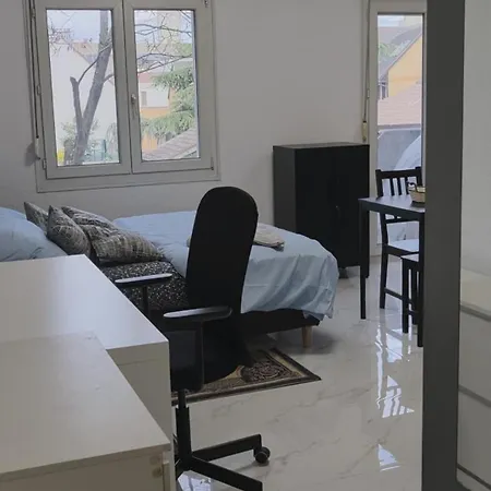 33, Cozy And Free Parking Διαμέρισμα *